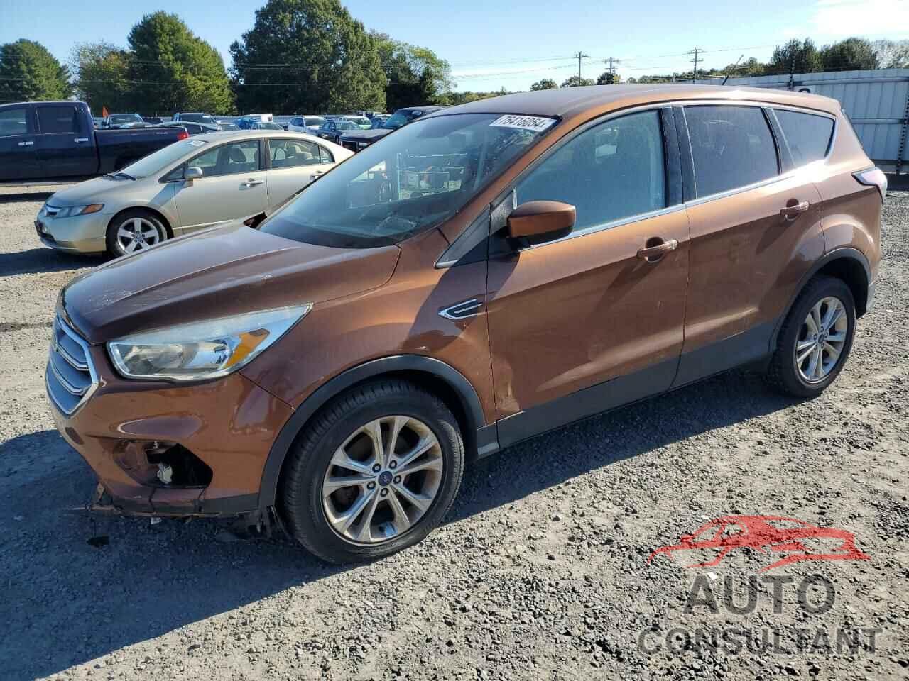 FORD ESCAPE 2017 - 1FMCU0GD2HUC55615