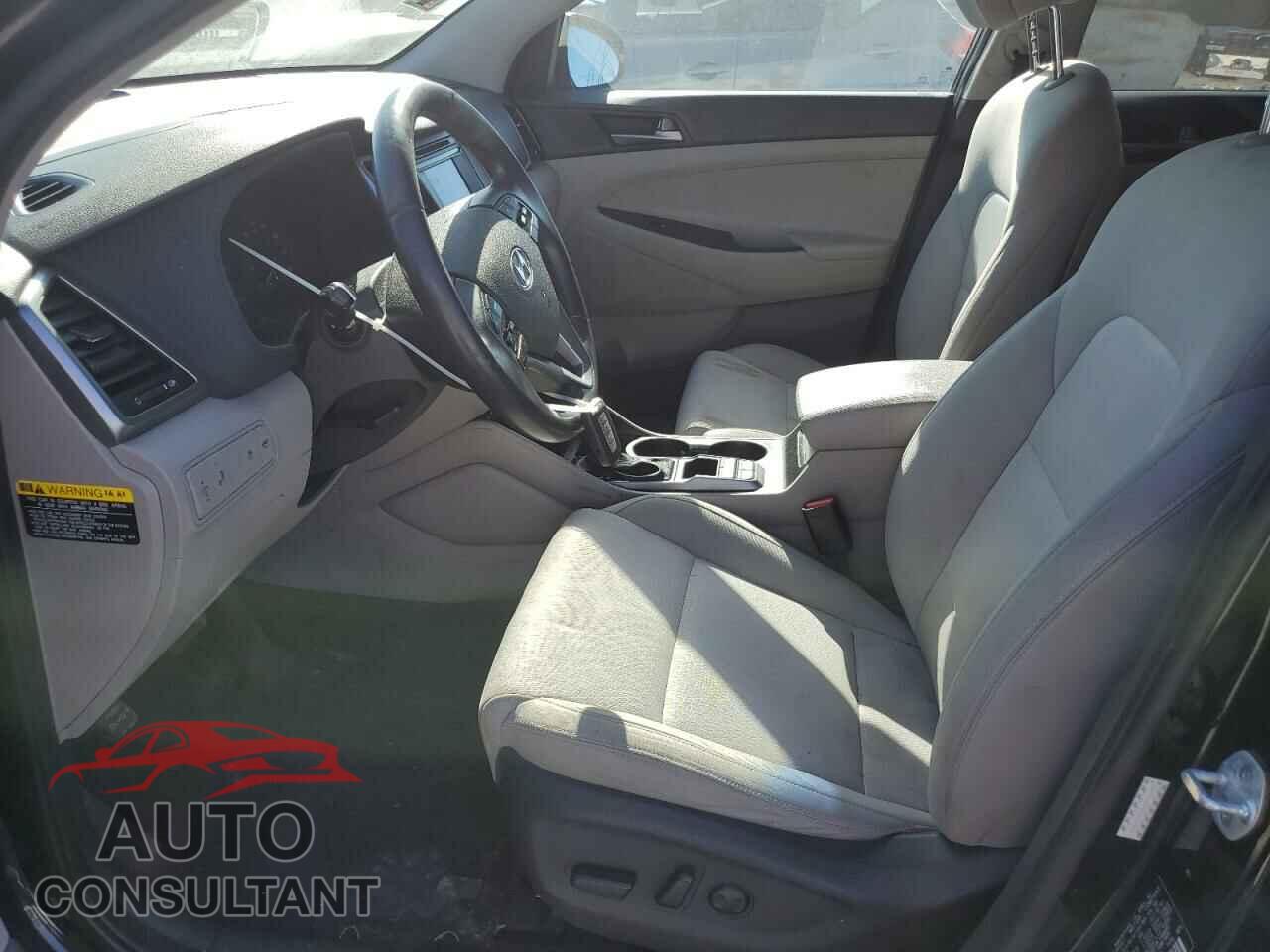 HYUNDAI TUCSON 2017 - KM8J3CA20HU376548