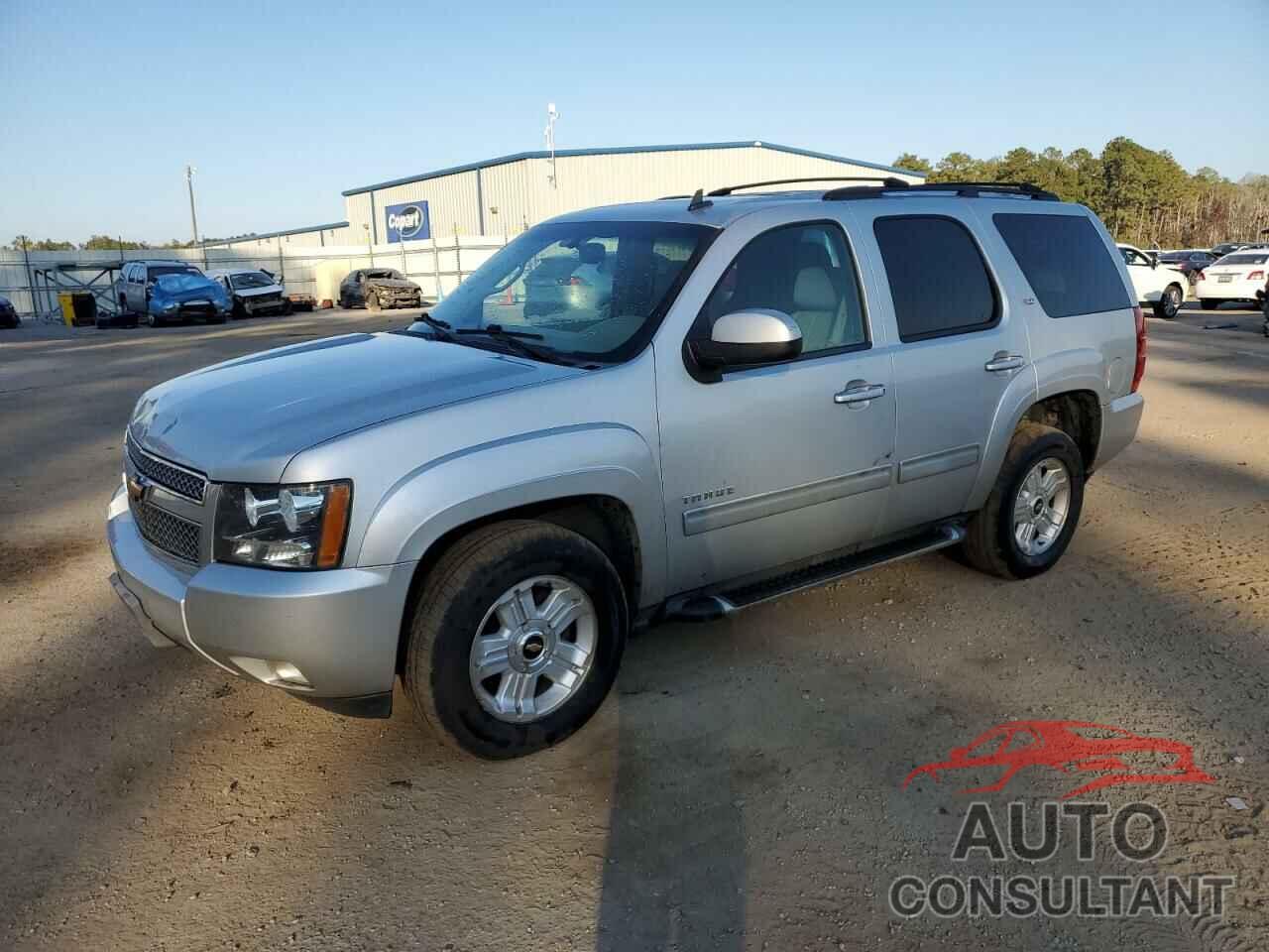 CHEVROLET TAHOE 2011 - 1GNSKBE08BR156123