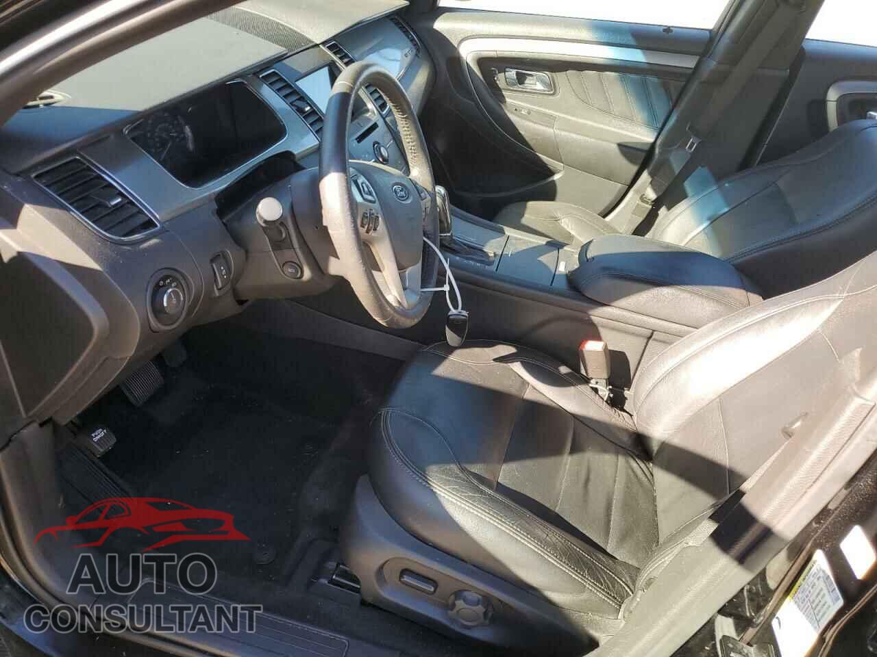 FORD TAURUS 2017 - 1FAHP2E90HG117572