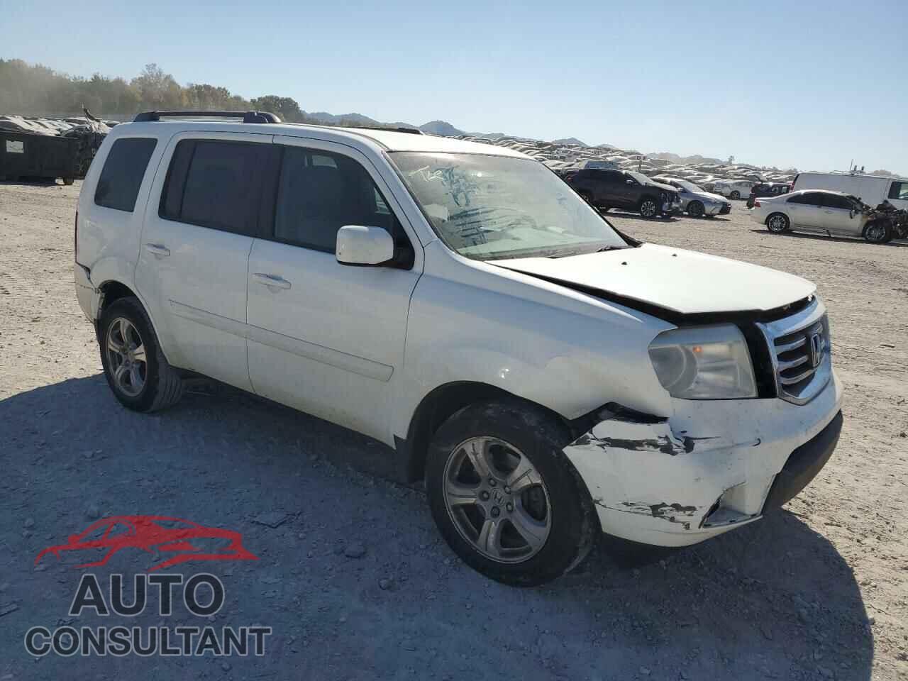 HONDA PILOT 2015 - 5FNYF4H46FB005665