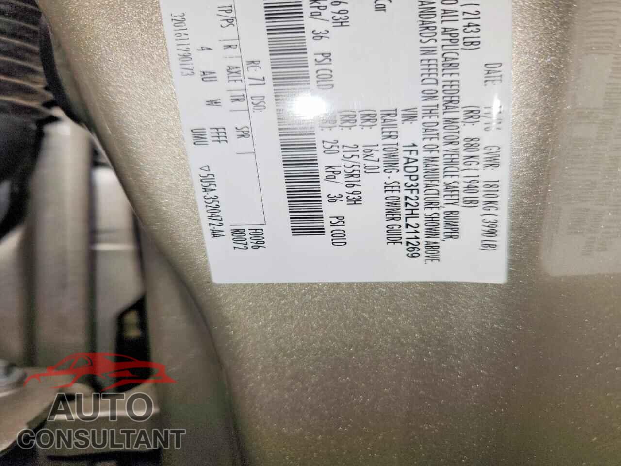 FORD FOCUS 2017 - 1FADP3F22HL211269