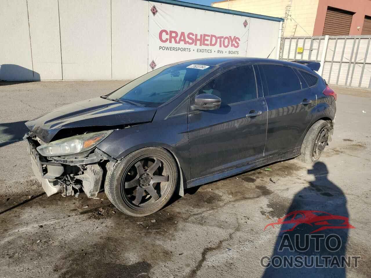 FORD FOCUS 2015 - 1FADP3L93FL368467