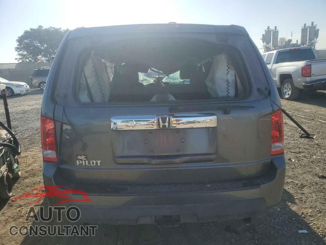 HONDA PILOT 2011 - 5FNYF3H28BB010479