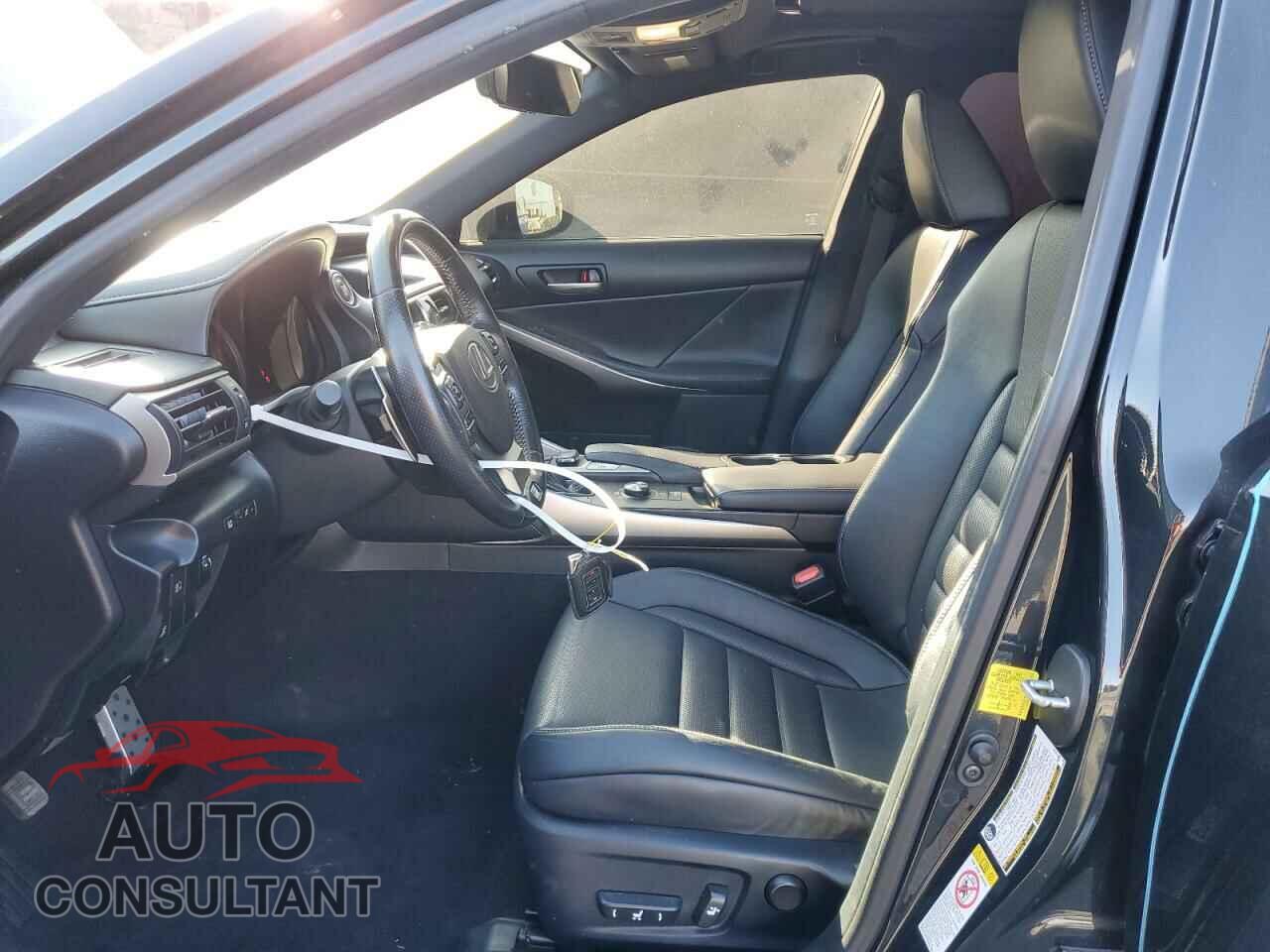 LEXUS IS 2017 - JTHBA1D29H5046138