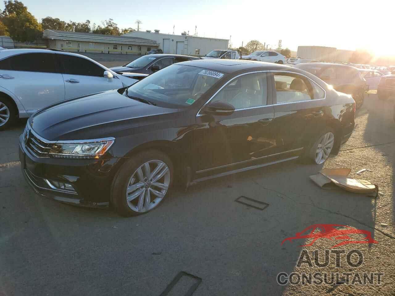 VOLKSWAGEN PASSAT 2018 - 1VWCA7A32JC047233