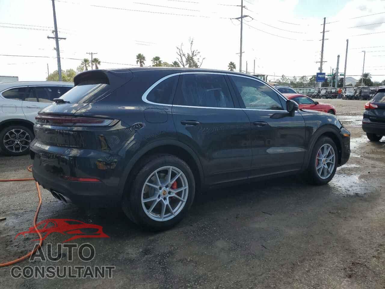 PORSCHE CAYENNE 2024 - WP1AL2AY1RDA34089