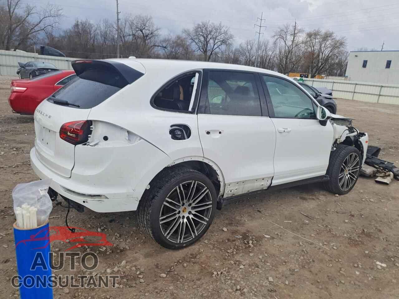 PORSCHE CAYENNE 2017 - WP1AA2A2XHKA91354