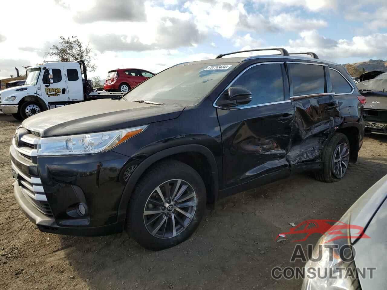 TOYOTA HIGHLANDER 2019 - 5TDJZRFH0KS587649