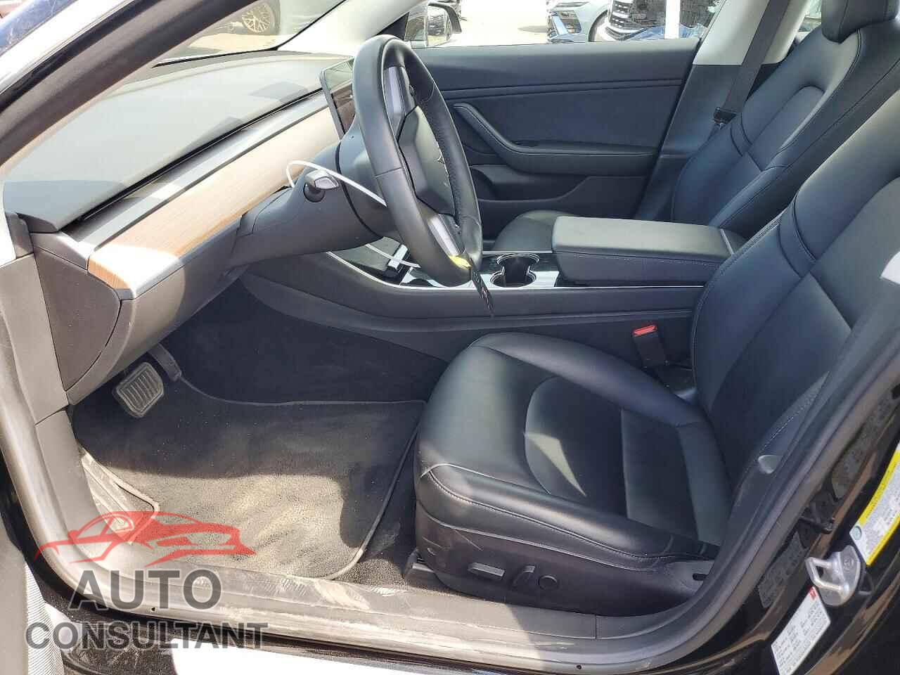 TESLA MODEL 3 2018 - 5YJ3E1EA9JF012477