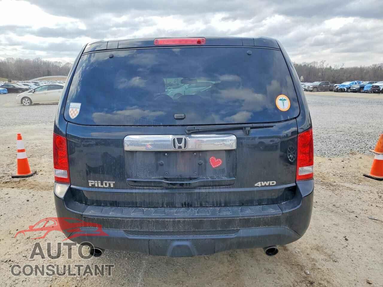 HONDA PILOT 2013 - 5FNYF4H53DB073301