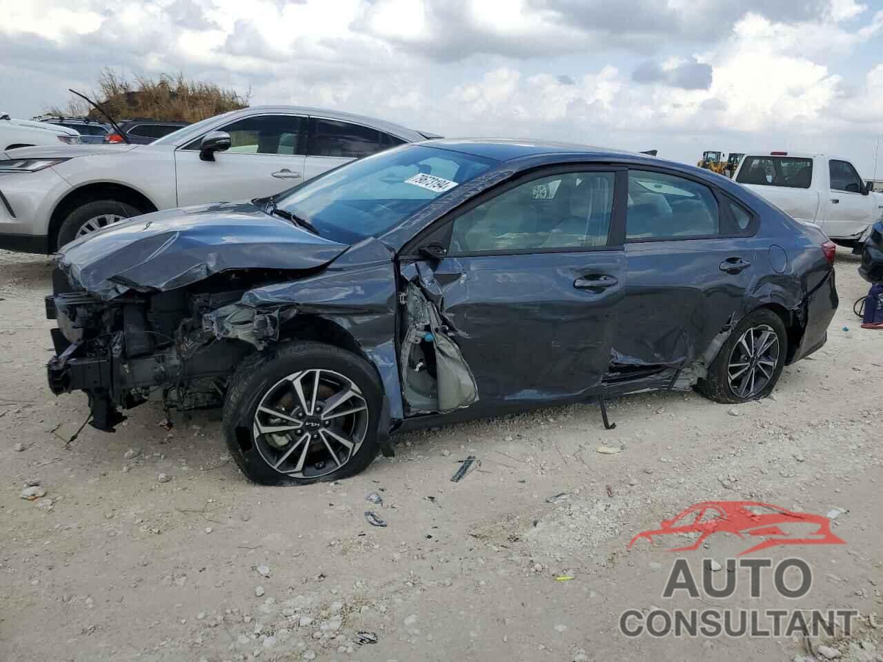 KIA FORTE 2023 - 3KPF24AD6PE543447