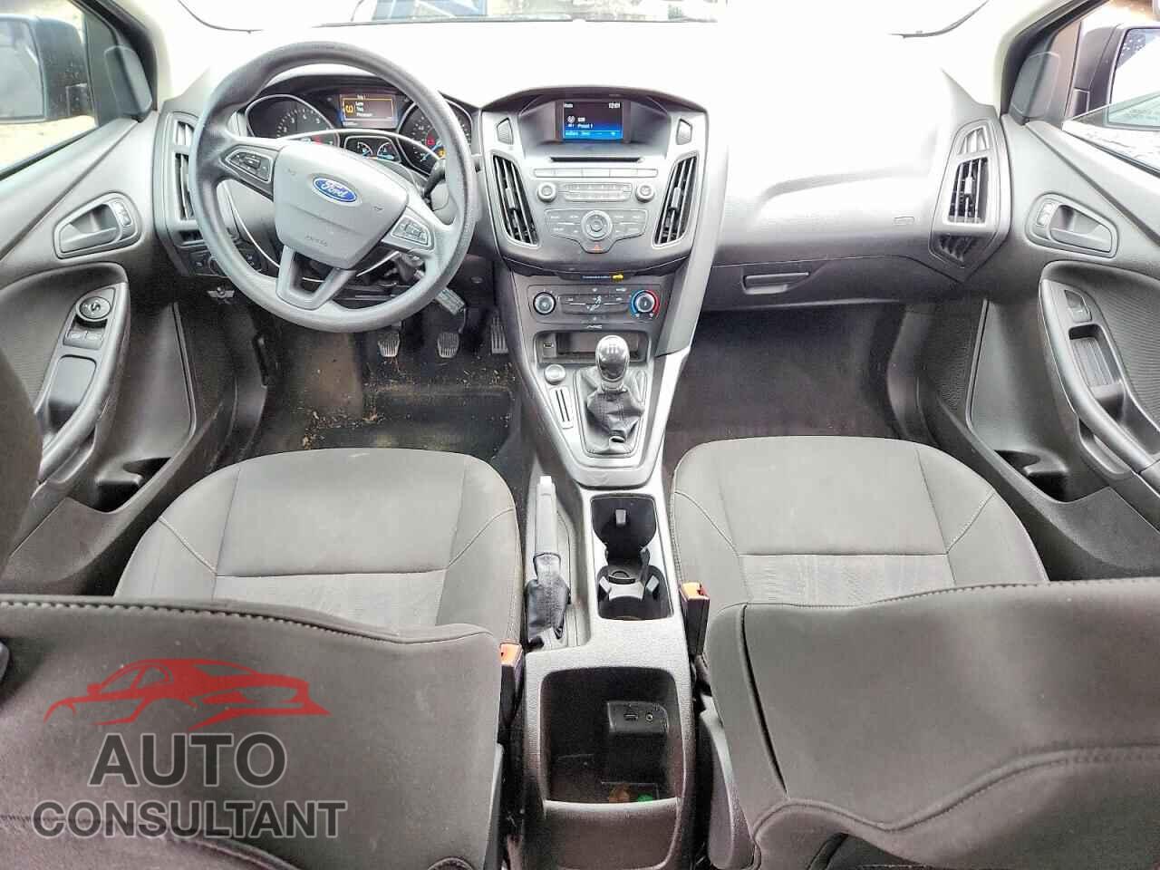 FORD FOCUS 2017 - 1FADP3E29HL263337