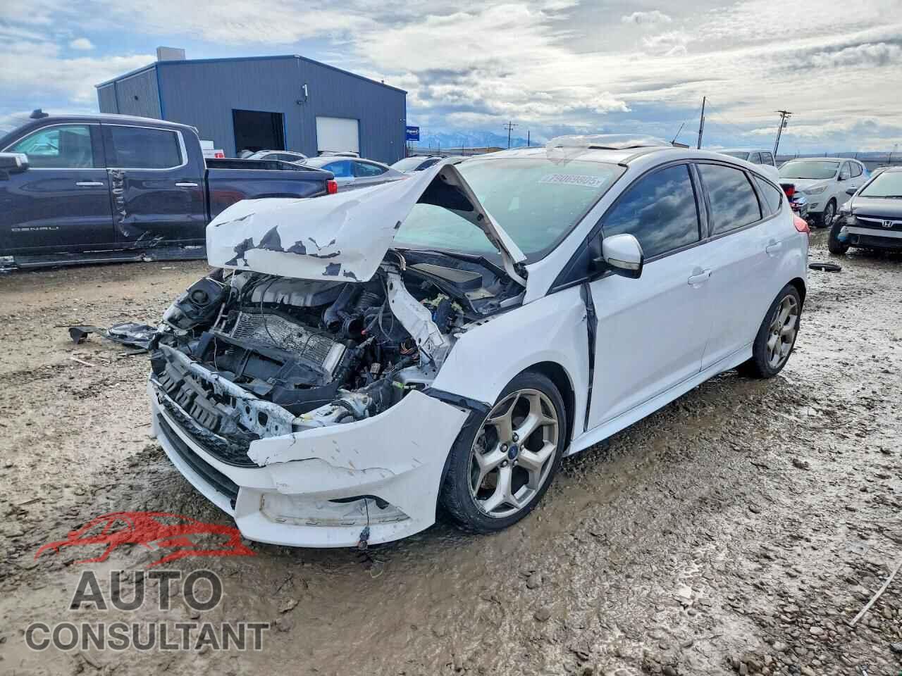 FORD FOCUS 2016 - 1FADP3L92GL262528