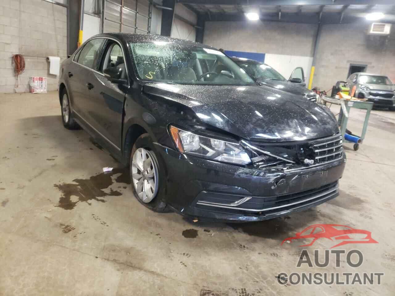 VOLKSWAGEN PASSAT 2017 - 1VWAT7A33HC006332