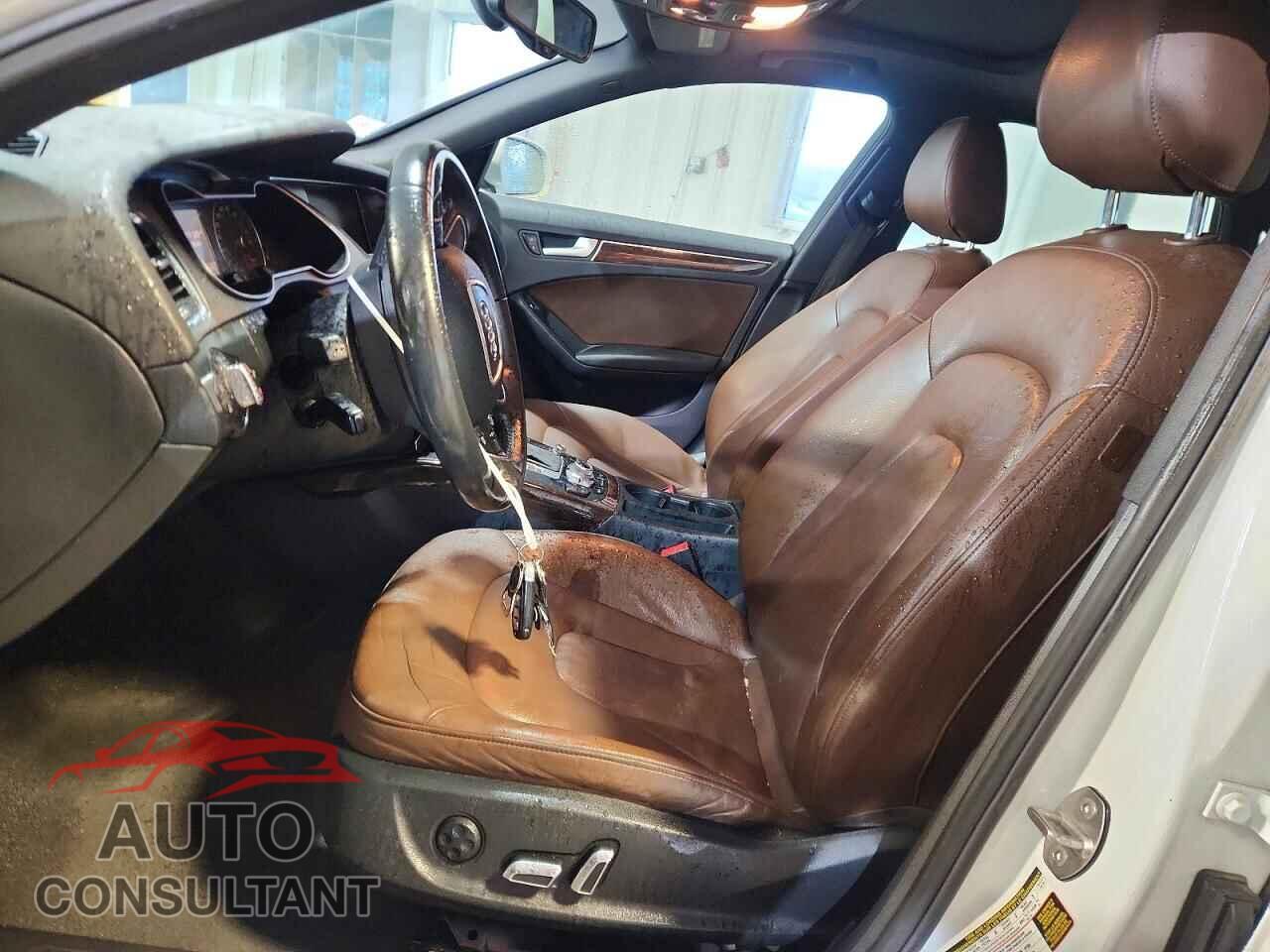 AUDI A4 2013 - WAUFFAFL2DN034589