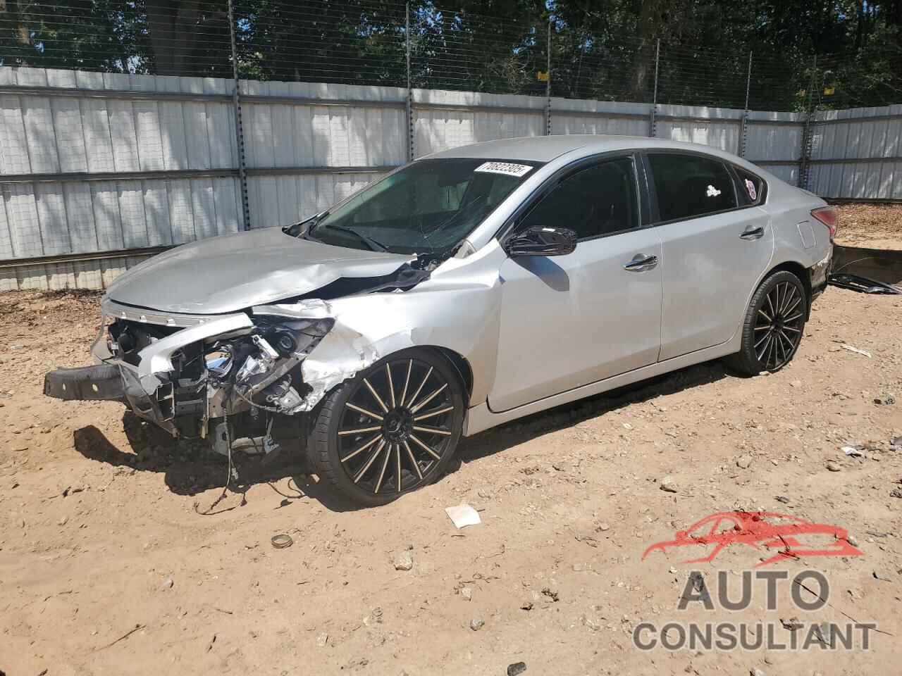 NISSAN ALTIMA 2015 - 1N4AL3AP1FC239708