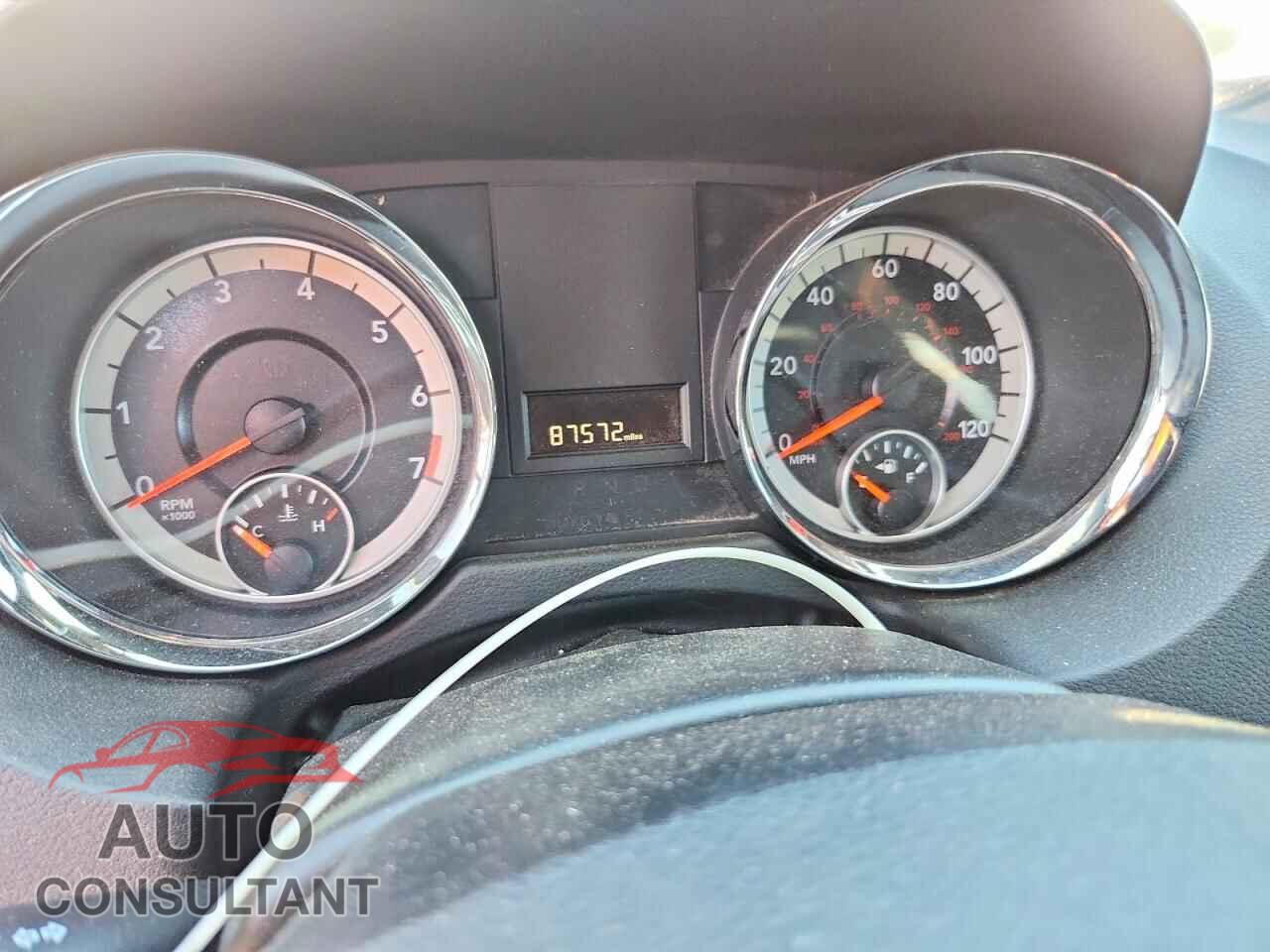 DODGE CARAVAN 2015 - 2C4RDGBG0FR687719