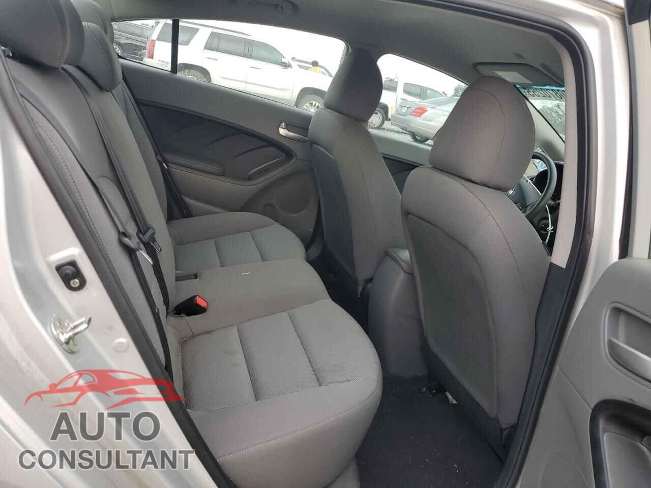 KIA FORTE 2017 - 3KPFK4A79HE115674