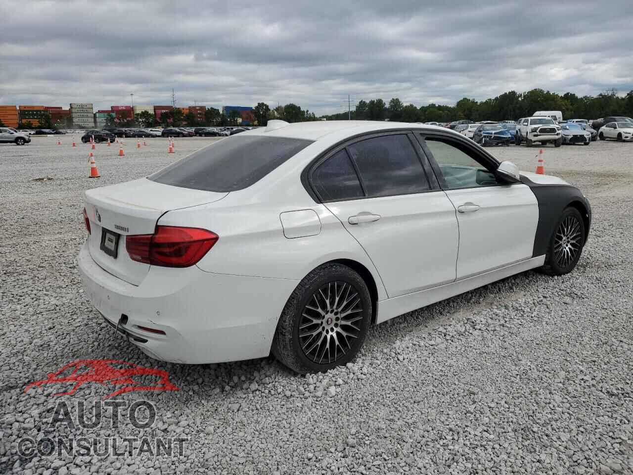 BMW 3 SERIES 2016 - WBA8E9G55GNU30305