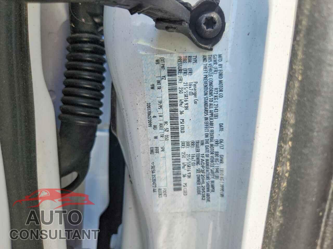 FORD FOCUS 2017 - 1FADP3F20HL295382