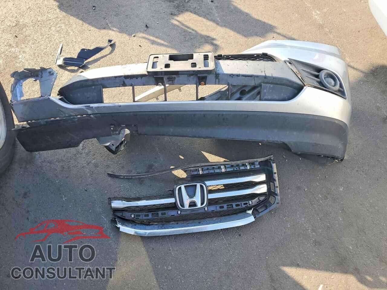 HONDA PILOT 2013 - 5FNYF3H26DB035237