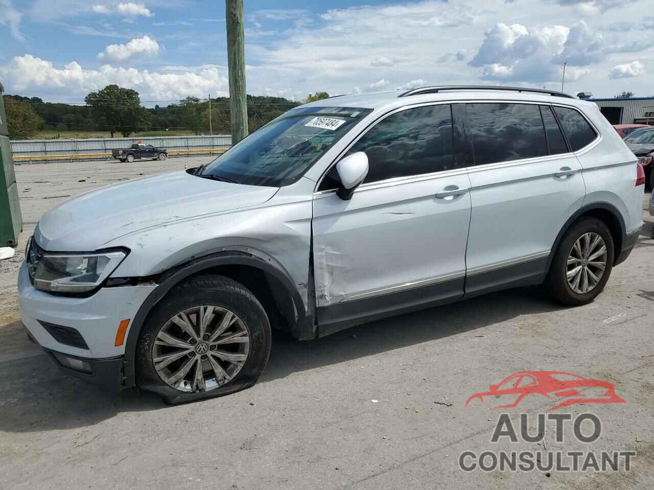 VOLKSWAGEN TIGUAN 2018 - 3VV3B7AX9JM028262