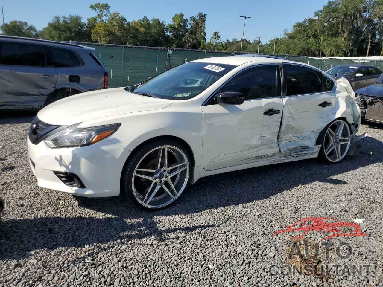 NISSAN ALTIMA 2018 - 1N4AL3AP7JC210822