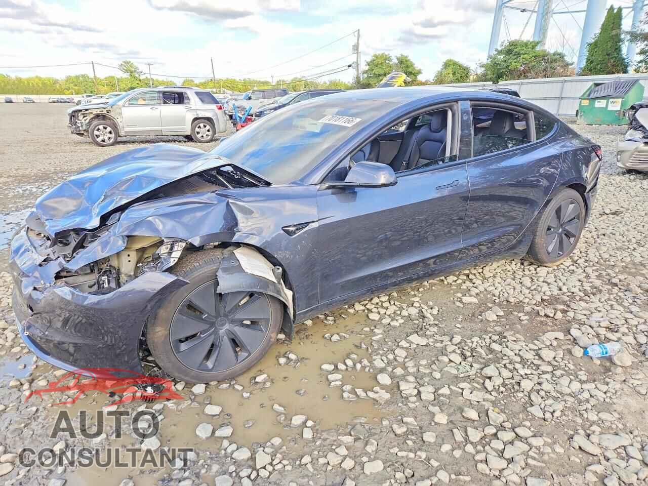 TESLA MODEL 3 2024 - 5YJ3E1EA7RF745218