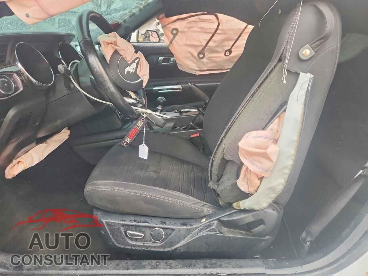 FORD MUSTANG 2017 - 1FA6P8CF3H5291733