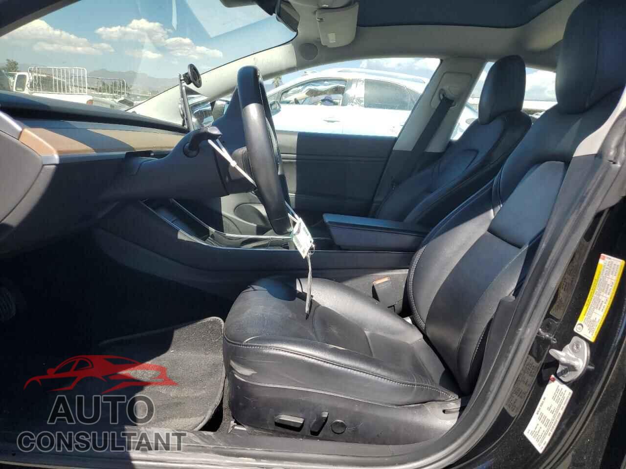 TESLA MODEL 3 2018 - 5YJ3E1EA7JF172700