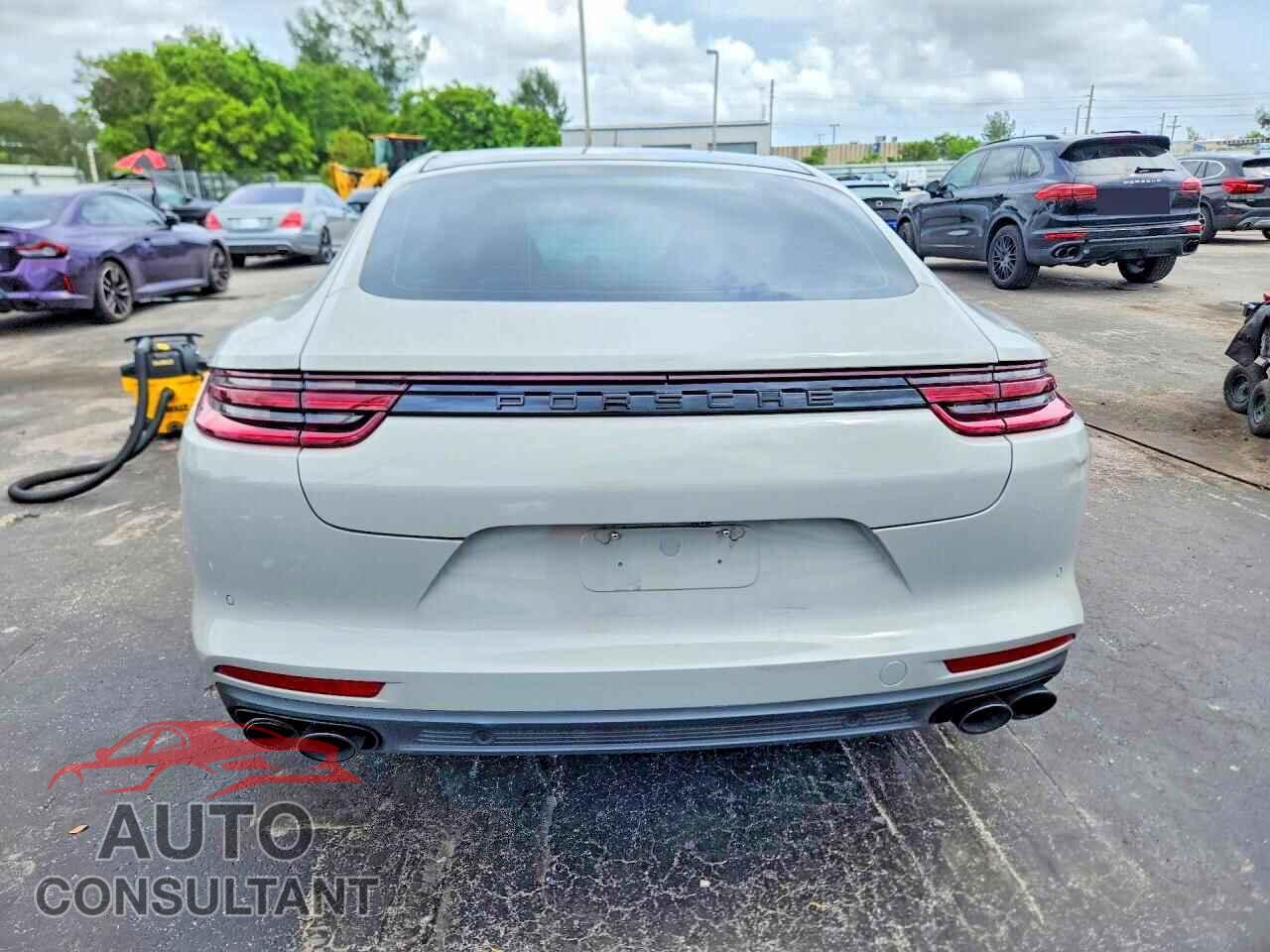 PORSCHE PANAMERA 2020 - WP0AA2A76LL103743