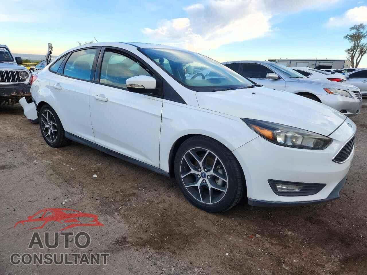 FORD FOCUS 2017 - 1FADP3H25HL344105