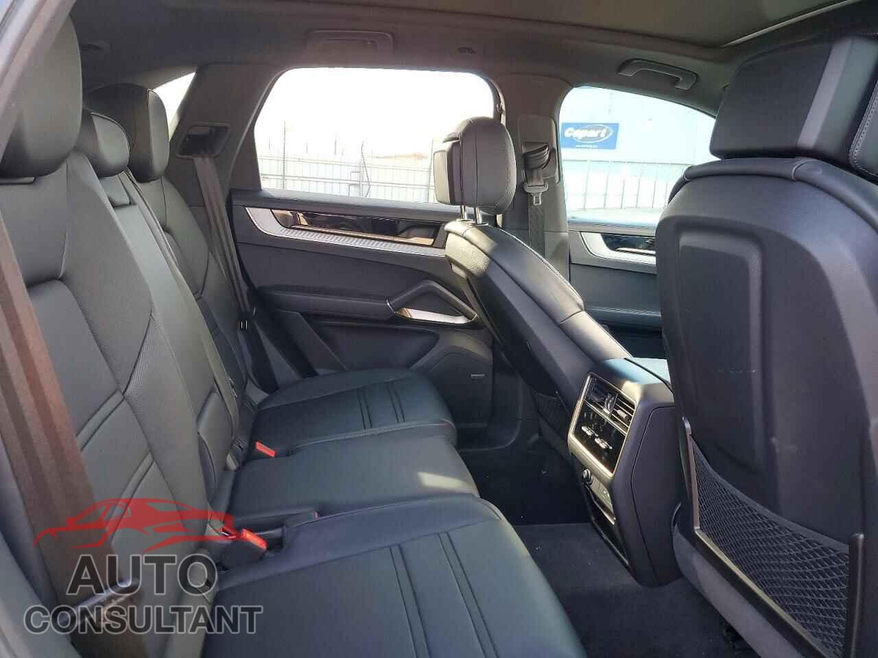 PORSCHE CAYENNE 2024 - WP1AE2AY8RDA29353