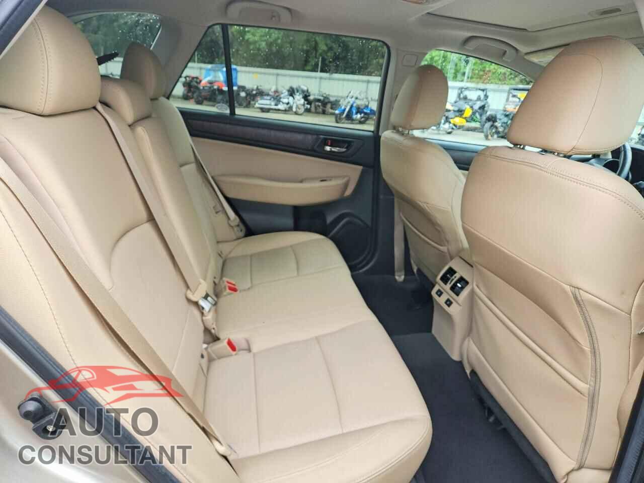 SUBARU OUTBACK 2016 - 4S4BSENC7G3240525