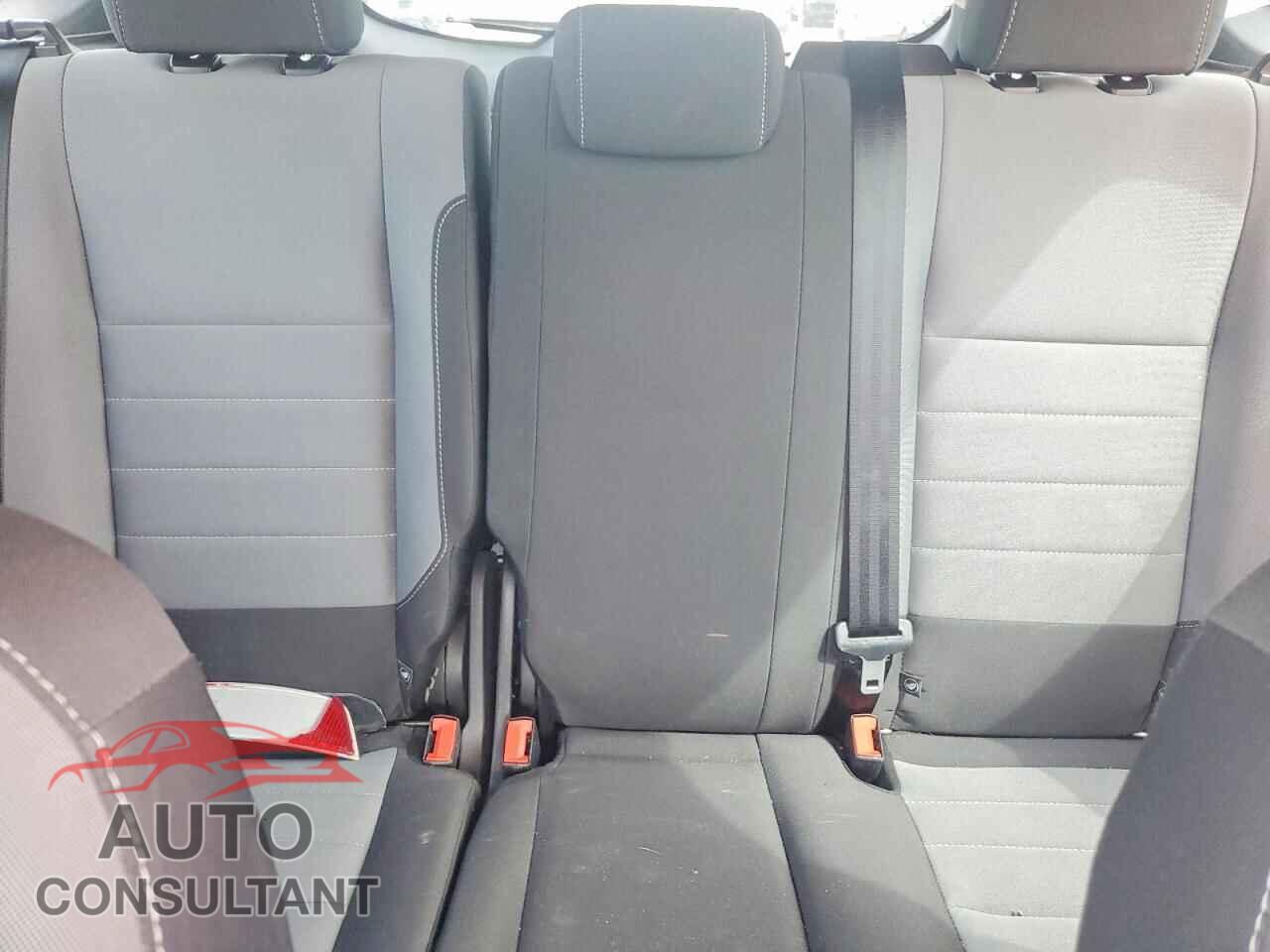 FORD ESCAPE 2017 - 1FMCU0F75HUC66121