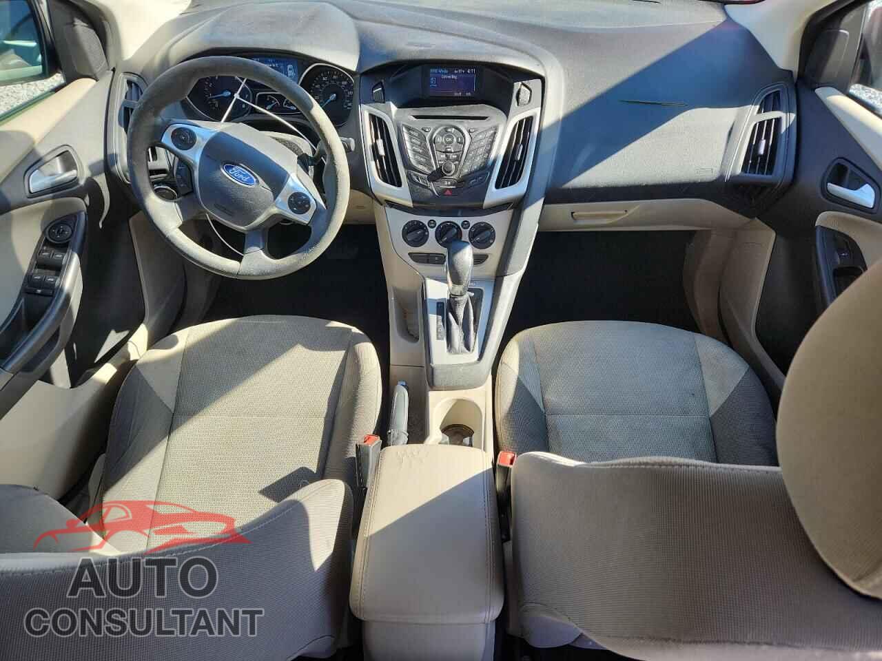 FORD FOCUS 2014 - 1FADP3F29EL194420
