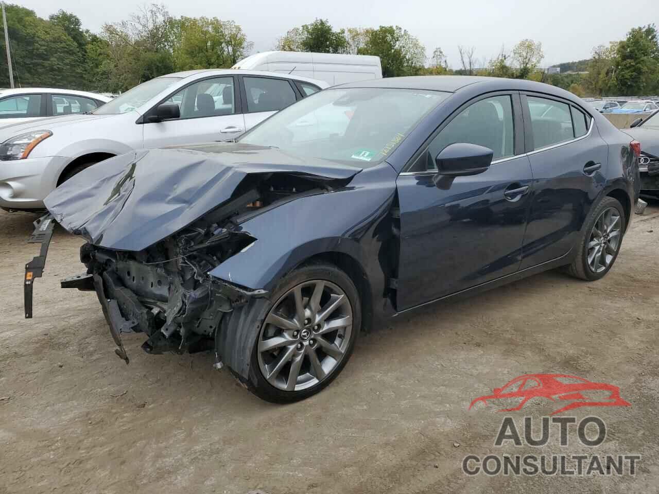 MAZDA 3 2018 - 3MZBN1V30JM274765