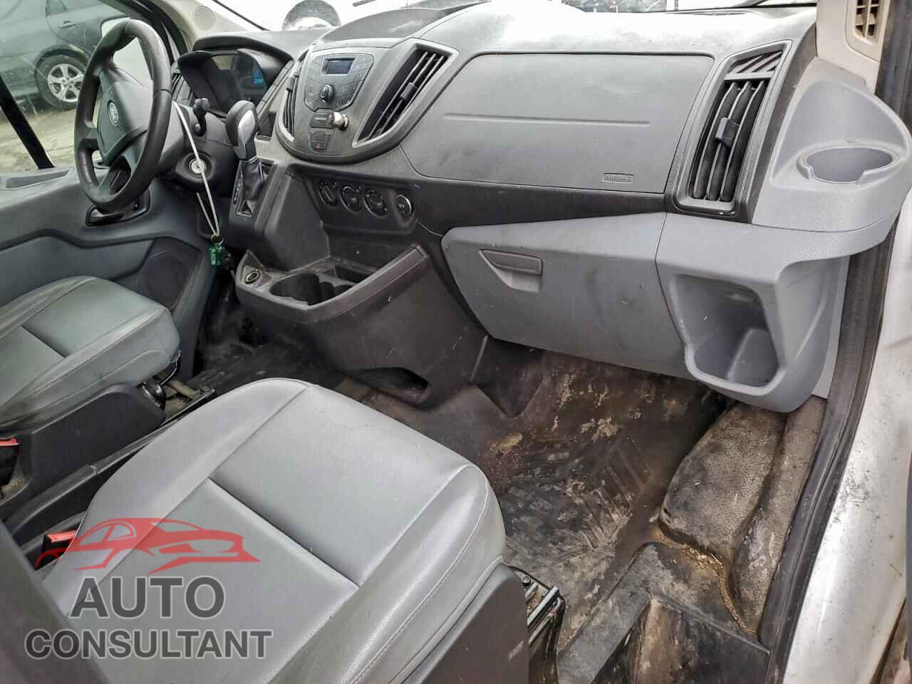 FORD TRANSIT 2017 - 1FTYR2YM6HKB06609