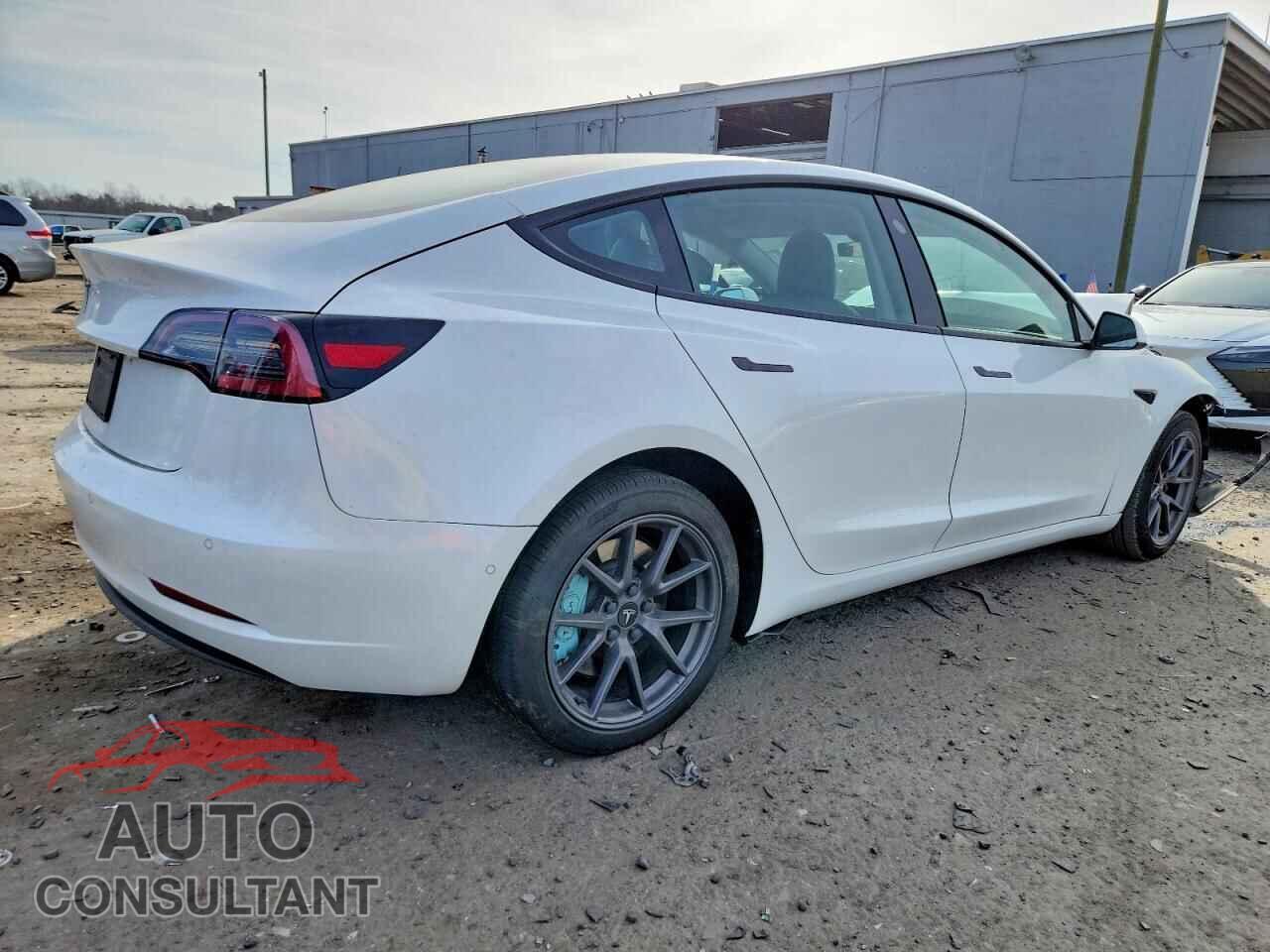 TESLA MODEL 3 2021 - 5YJ3E1EA4MF982564