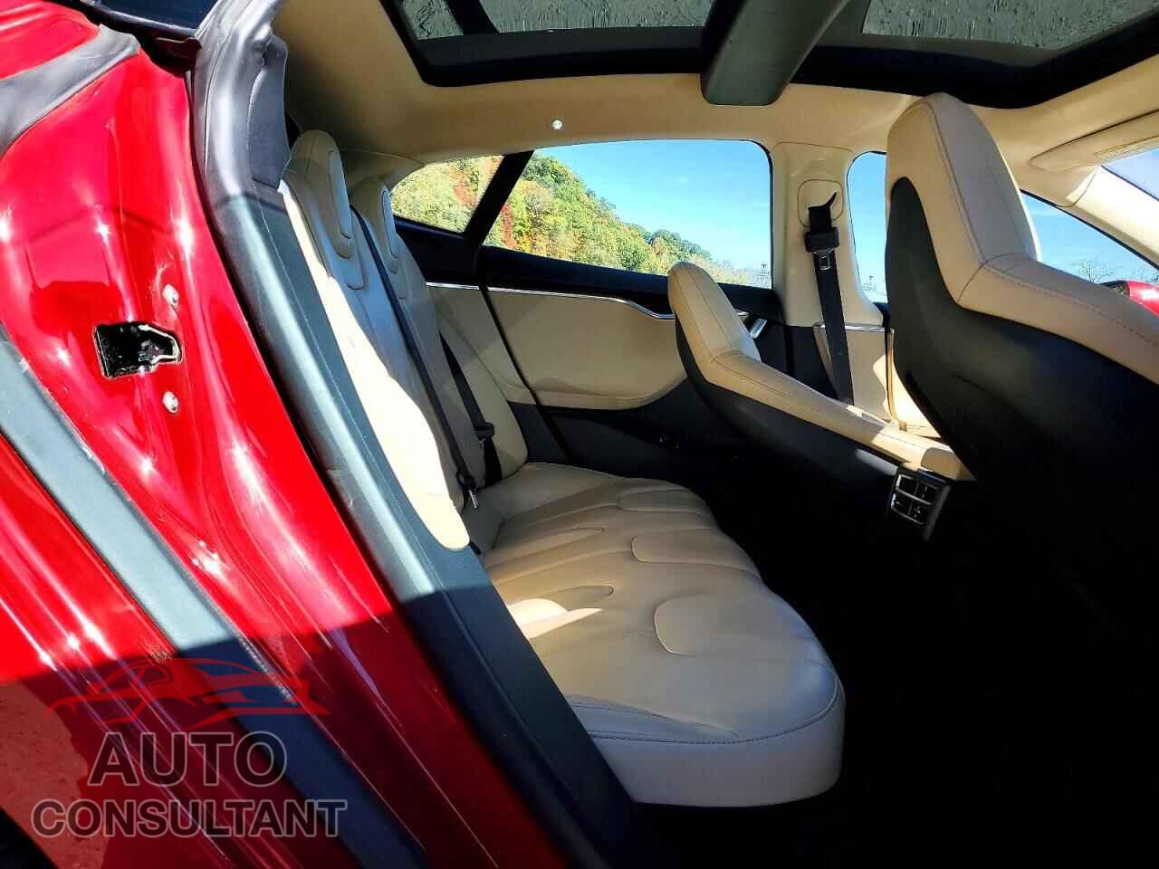 TESLA MODEL S 2013 - 5YJSA1CN5DFP15673