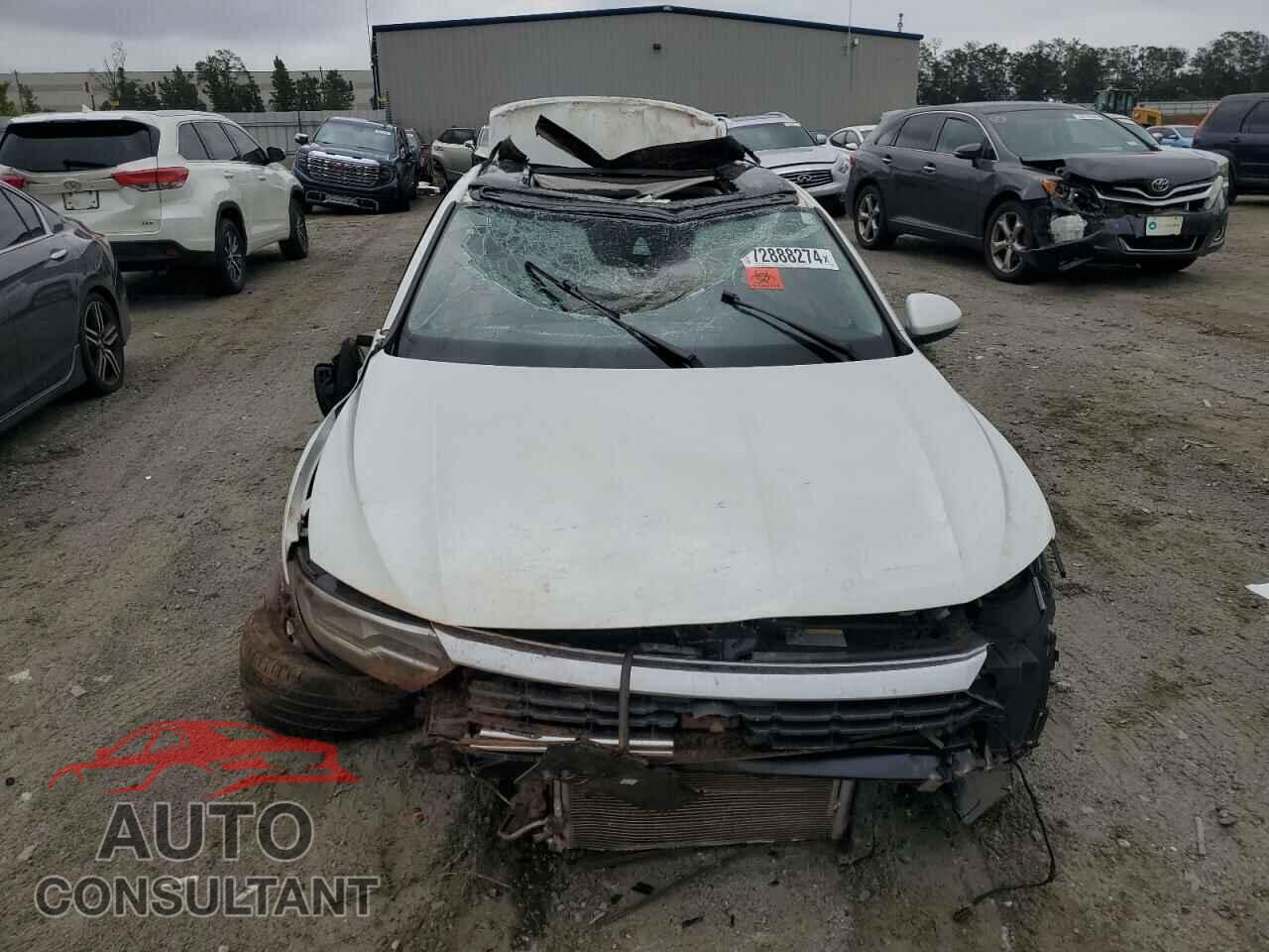 VOLKSWAGEN JETTA 2023 - 3VW7M7BU3PM057390