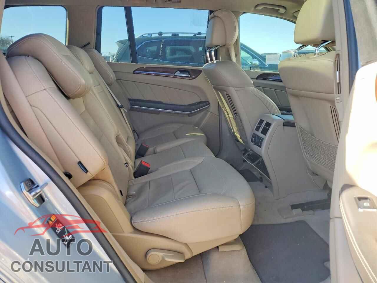 MERCEDES-BENZ GL-CLASS 2015 - 4JGDF7DE2FA490017