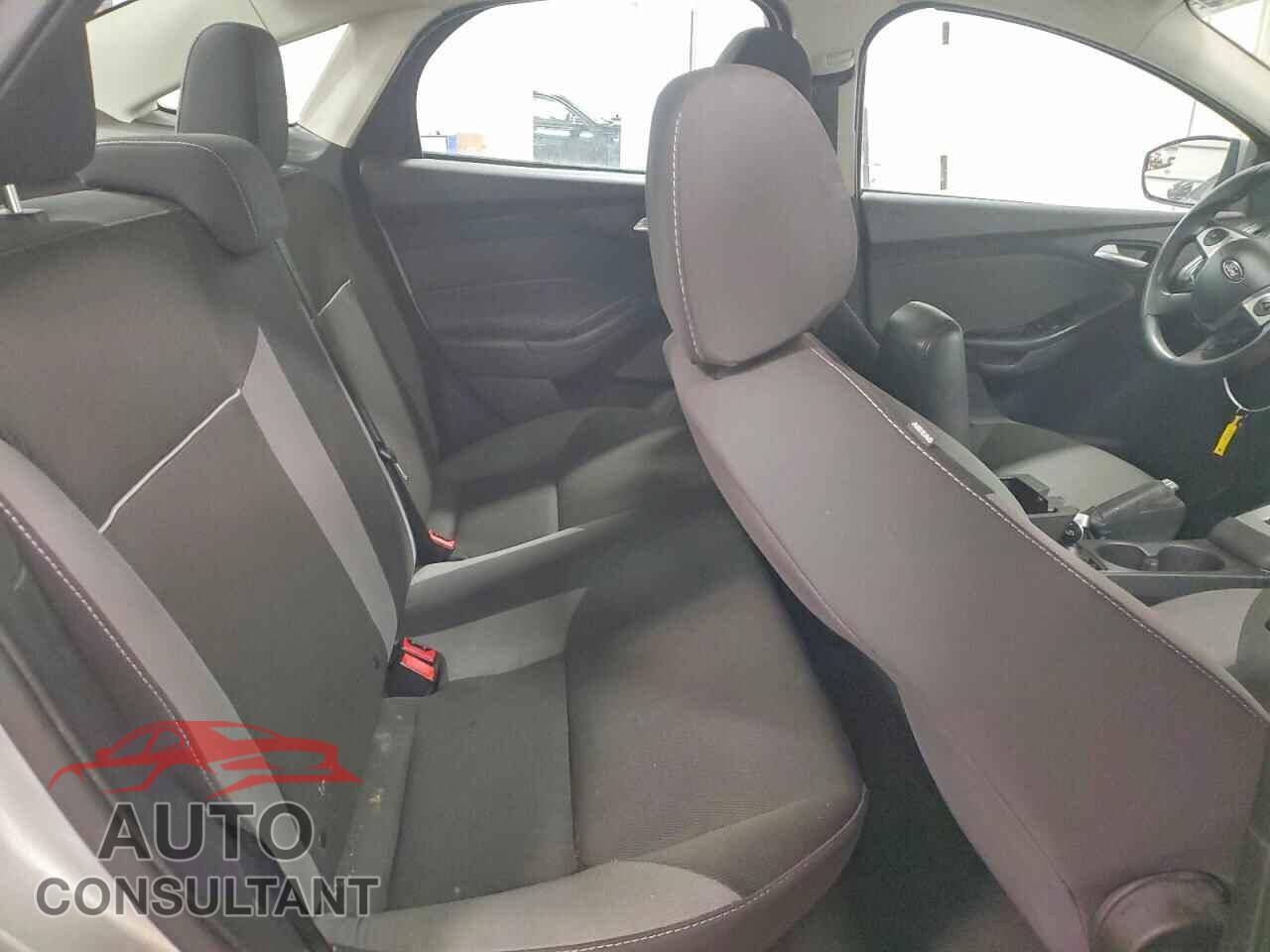 FORD FOCUS 2013 - 1FADP3F2XDL189760