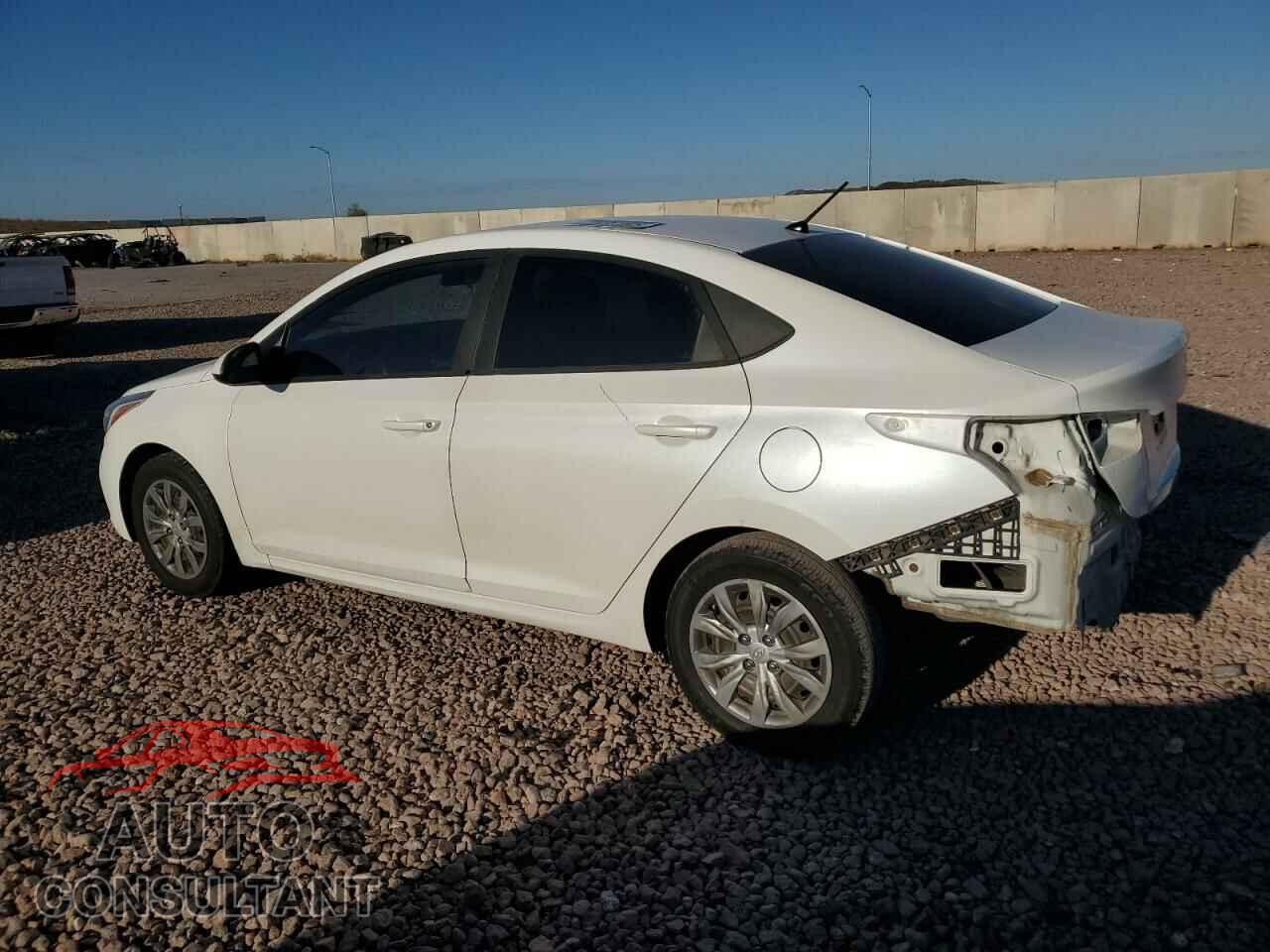 HYUNDAI ACCENT 2018 - 3KPC24A39JE018593