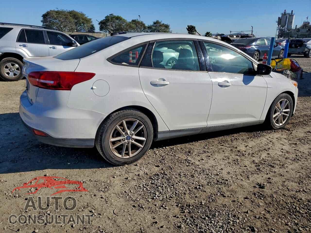 FORD FOCUS 2018 - 1FADP3FE2JL322582