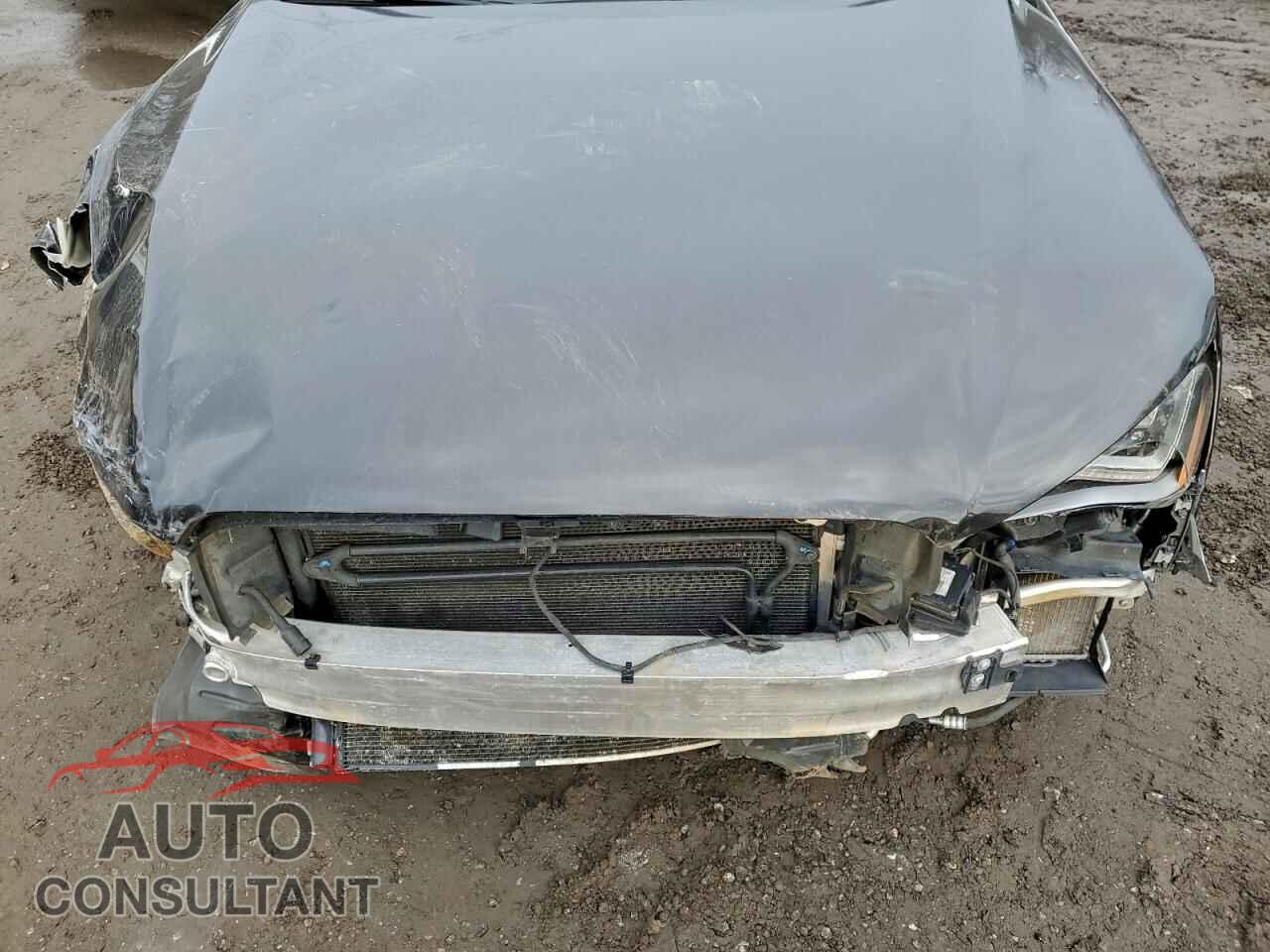 AUDI A8 2013 - WAURGAFD1DN033355