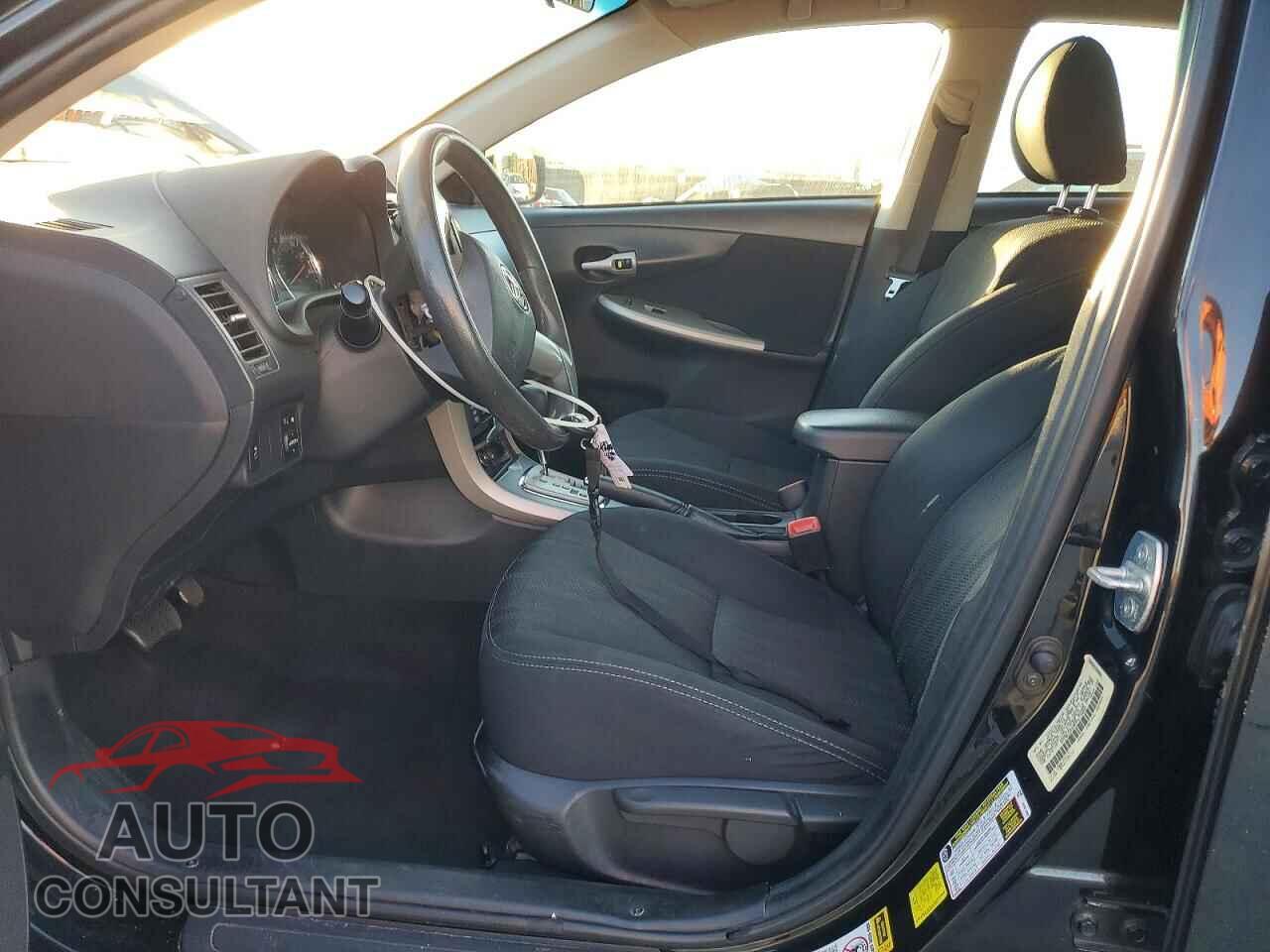 TOYOTA COROLLA 2013 - 5YFBU4EE0DP215009