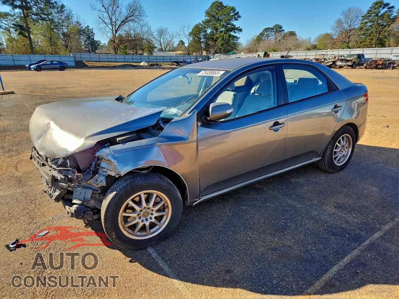 KIA FORTE 2010 - KNAFU4A26A5809672