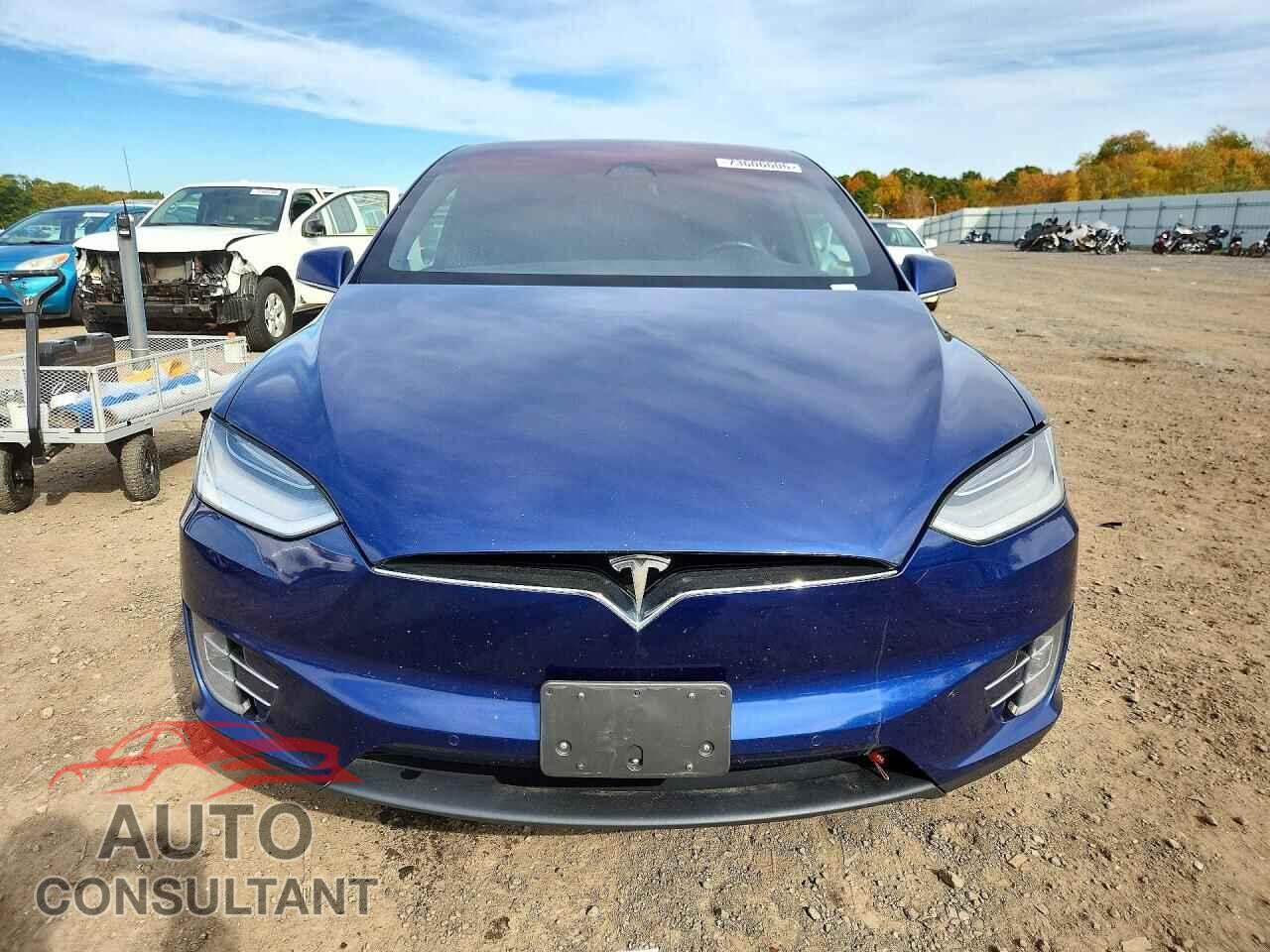 TESLA MODEL X 2020 - 5YJXCBE2XLF305961